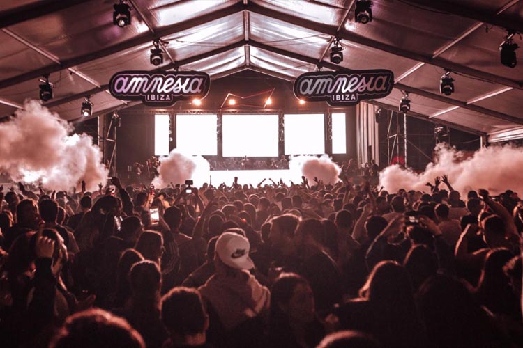 Amnesia Presents goes to Chile