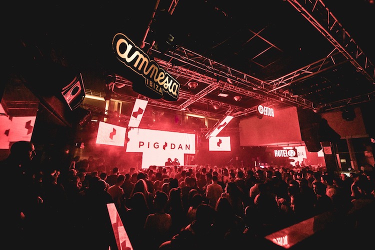 Amnesia Presents goes to Valencia