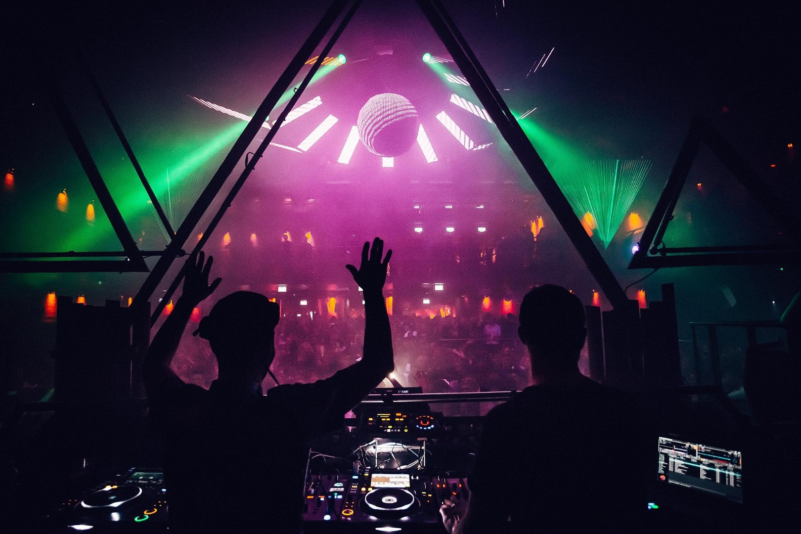 Amnesia Presents Pyramid